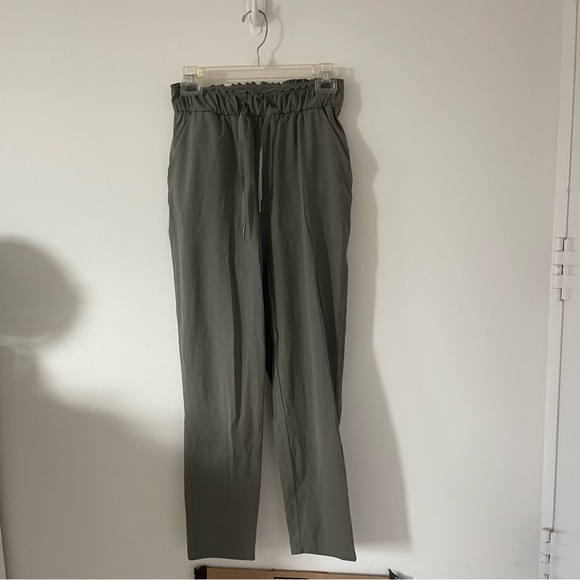 Lululemon Keep Moving Pant- Grey Sage - Picture 5 of 6